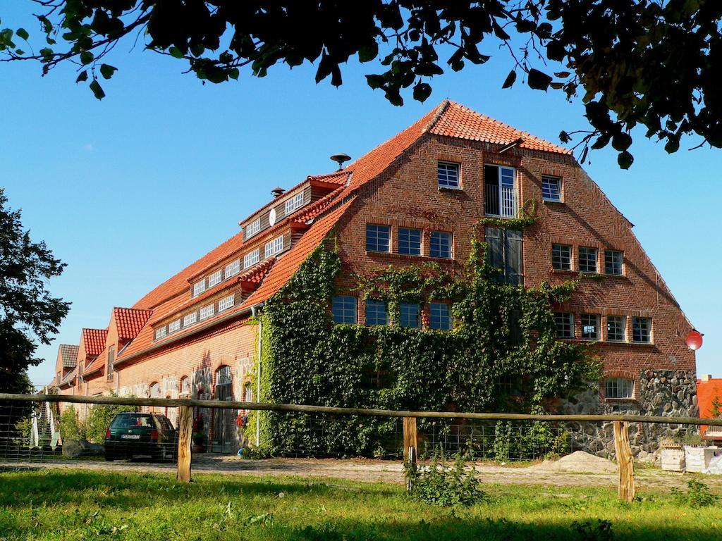 Gutshof Woldzegarten Hotel Esterno foto