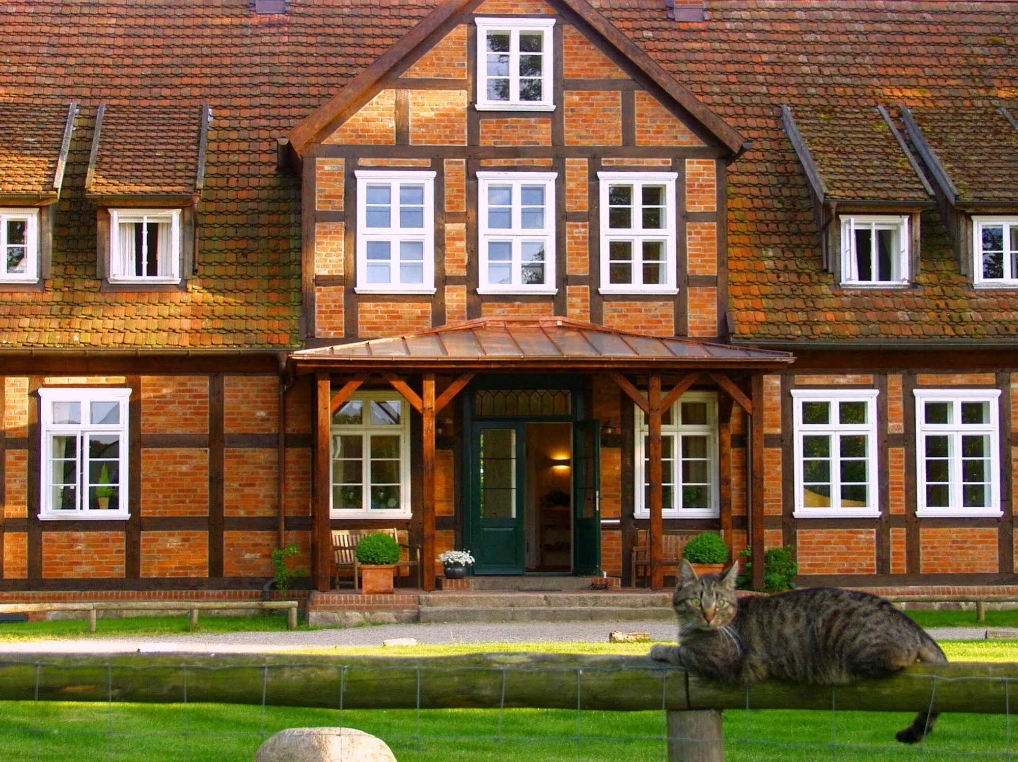 Gutshof Woldzegarten Hotel Esterno foto